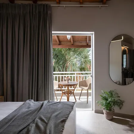 Erifili At & Apartman *