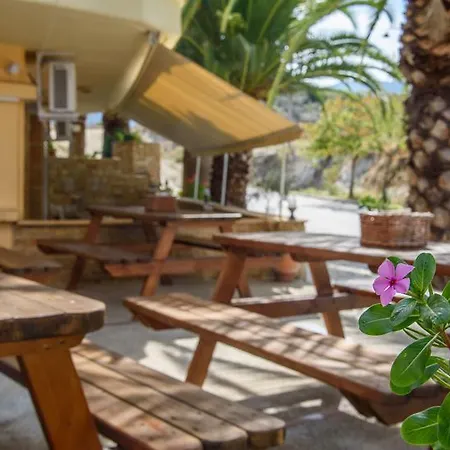 Erifili At & Szárti