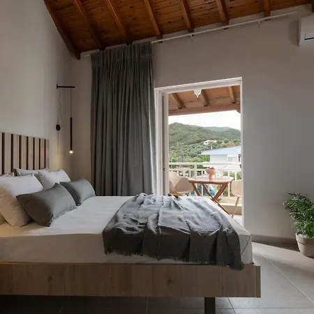 Apartment Erifili At &